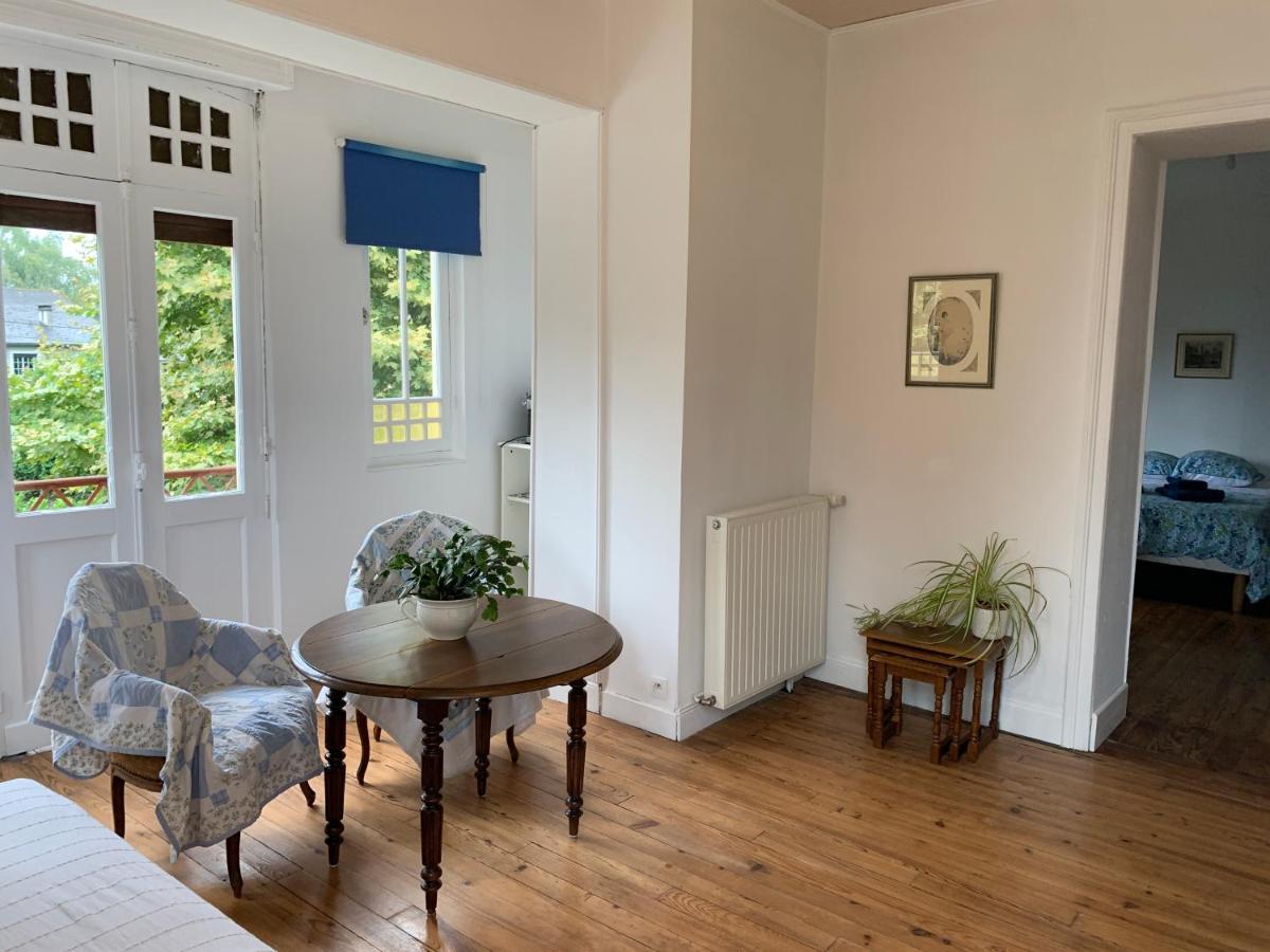 Le Bearn Sous Les Toits Bed and Breakfast Nay  Εξωτερικό φωτογραφία