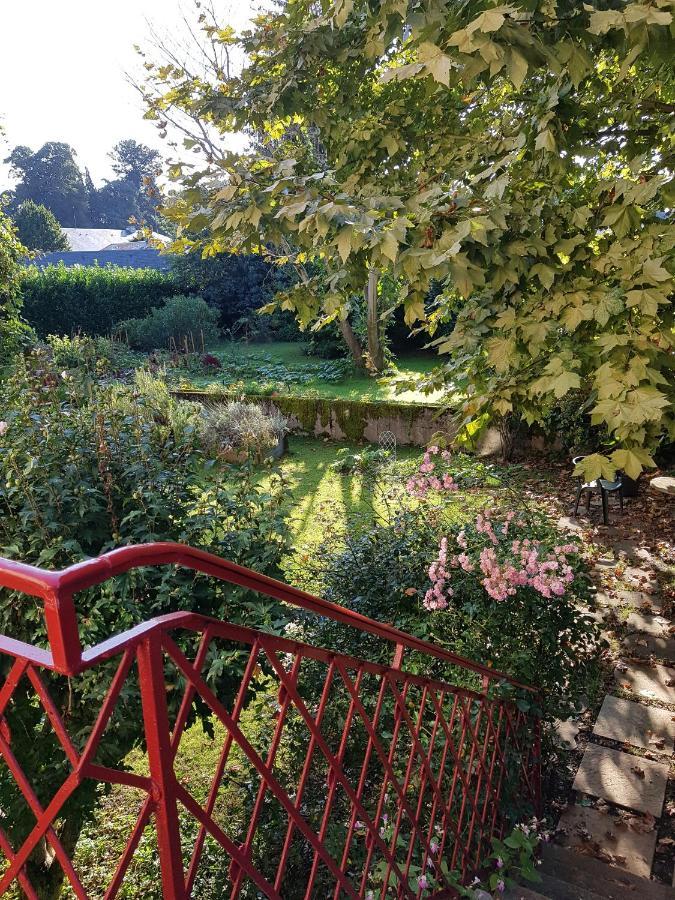 Le Bearn Sous Les Toits Bed and Breakfast Nay  Εξωτερικό φωτογραφία